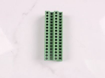 moldagem de peças plásticas eletrônicas de precisão